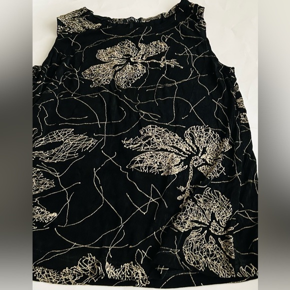 New Vikki Bi Top Black Beige Floral Pattern Sleeveless size OX made in USA - Picture 14 of 16